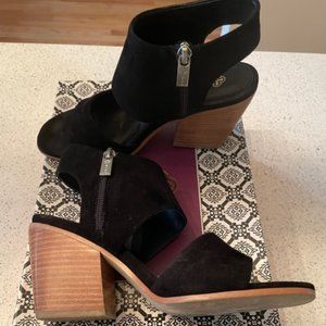 ISOLA Ravenne Black Suede Heel